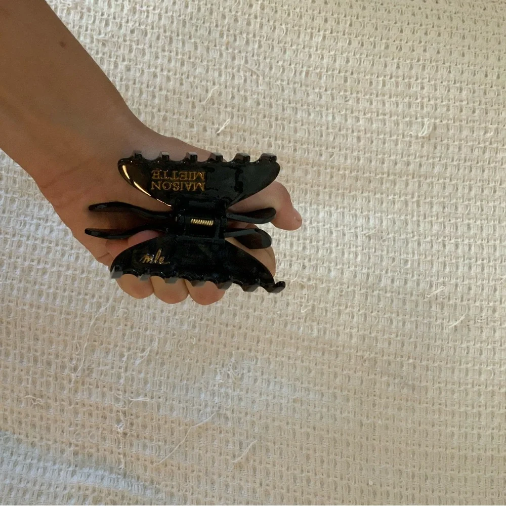 New Maison Miette x Anthropologie Black Bow Holiday Hair Claw Clip Accessory